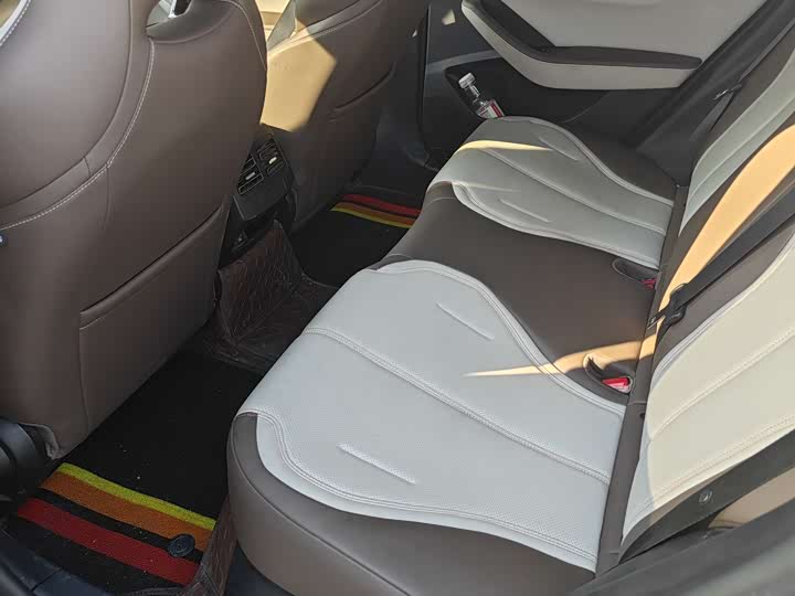 Фото 6 - BYD Qin Plus