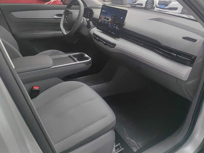 Photo 8 - Bestune 03