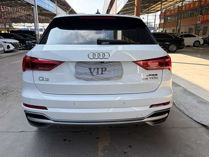 Фото 5 - Audi Q3