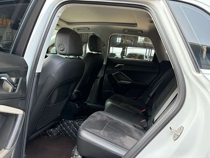 Фото 9 - Audi Q3