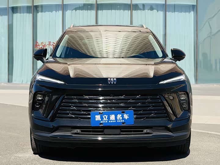 Photo 2 - Buick Envision Plus