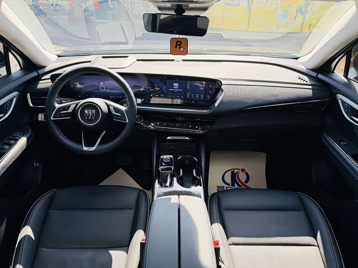 Photo 6 - Buick Envision Plus