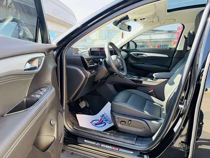 Photo 8 - Buick Envision Plus