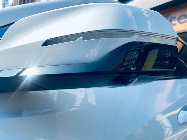 Photo 4 - Geely Galaxy L7