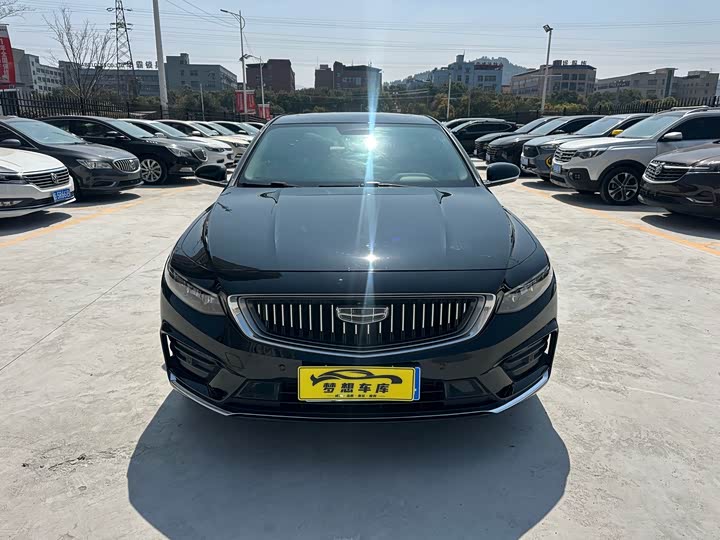 Фото 2 - Geely Preface