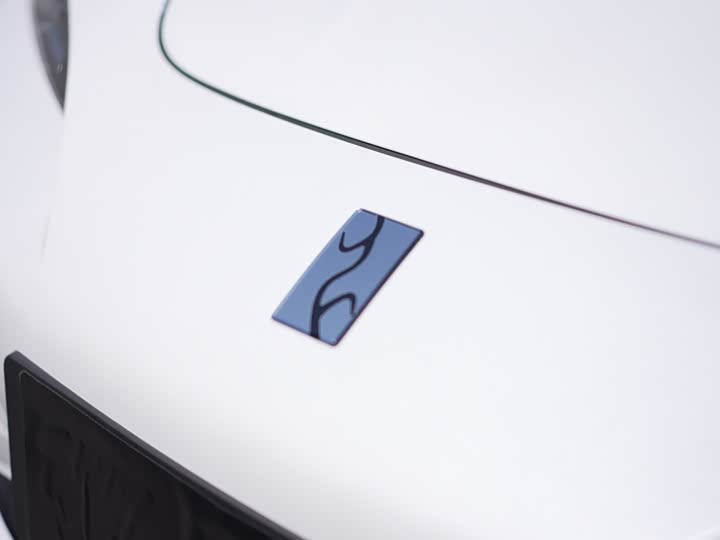 Фото 3 - BYD Yangwang U7