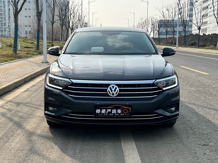 Фото 2 - Volkswagen Sagitar L