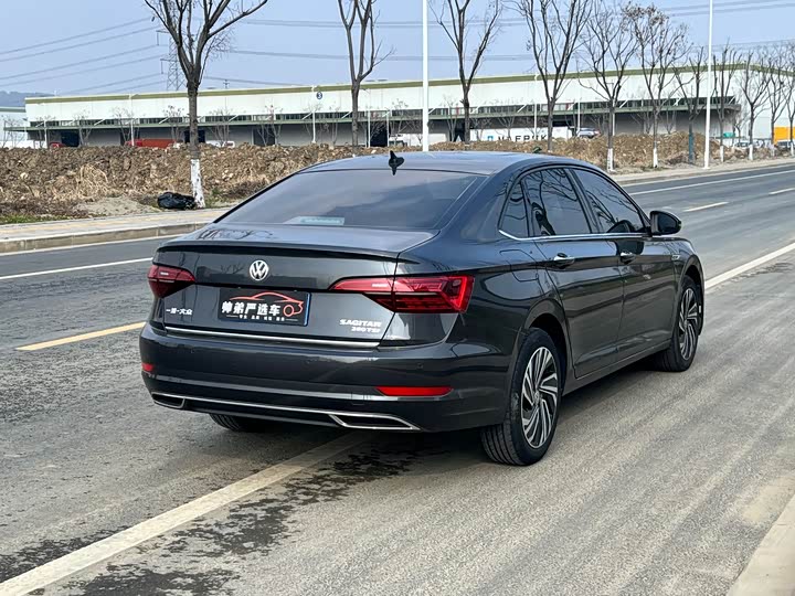 Фото 6 - Volkswagen Sagitar L