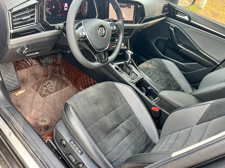 Фото 7 - Volkswagen Sagitar L