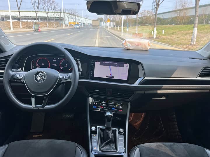 Фото 8 - Volkswagen Sagitar L