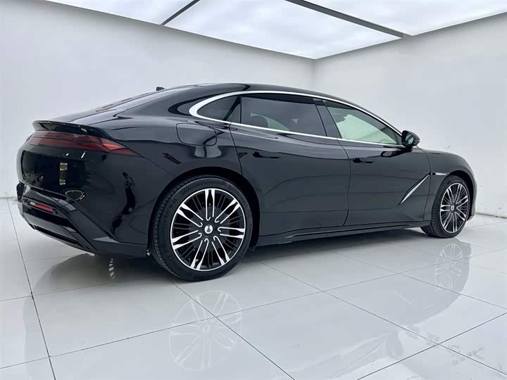 Фото 5 - Denza Z9