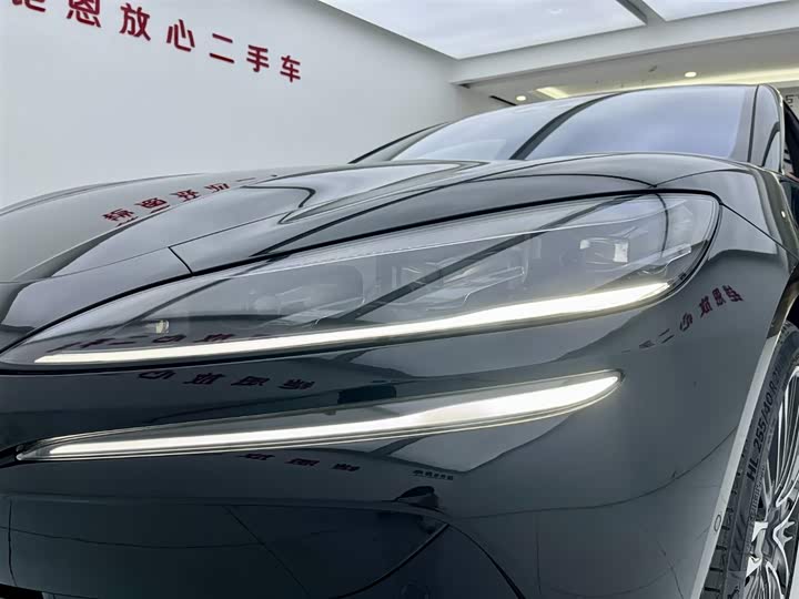 Фото 7 - Denza Z9