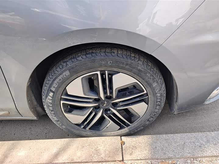 Фото 6 - JAC Refine RF8 Hybrid