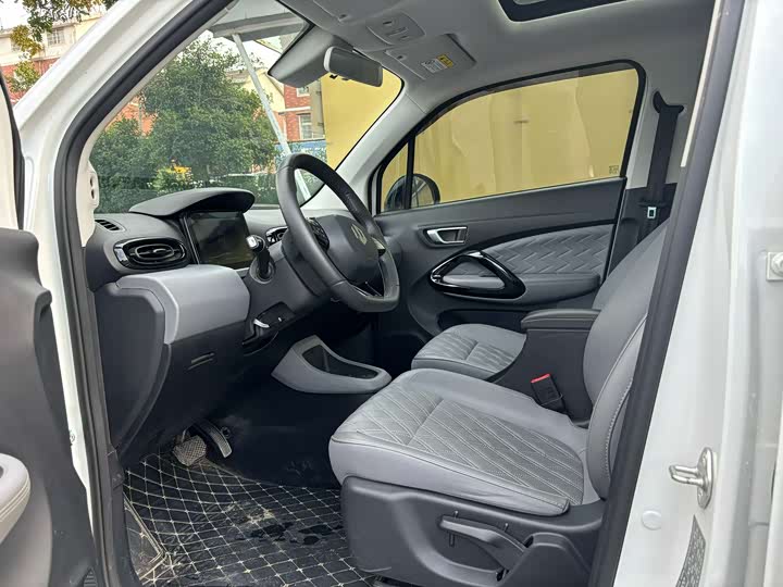 Фото 7 - Leapmotor T03