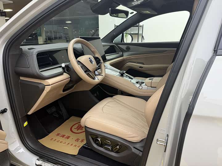 Фото 3 - Denza N7