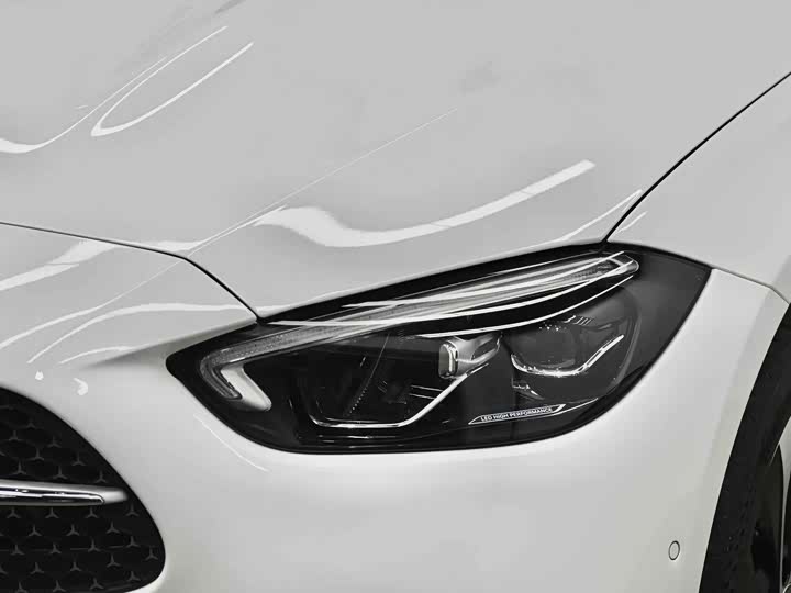 Photo 7 - Mercedes-Benz C-Class Hybrid