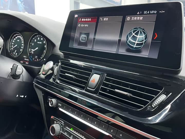 Фото 6 - BMW 1 Series