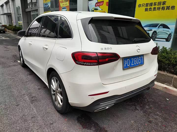 Photo 8 - Mercedes-Benz B-Class