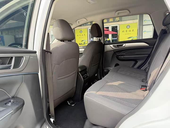 Фото 6 - Haval M6