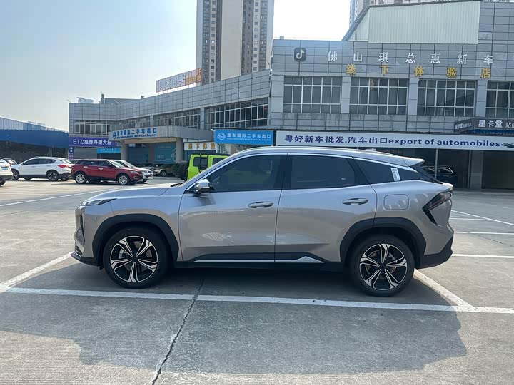 Фото 7 - Geely Galaxy L7