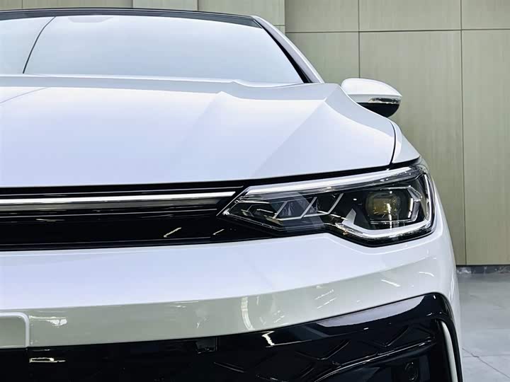 Volkswagen Golf 2025 2025款 改款 300TSI R-Line