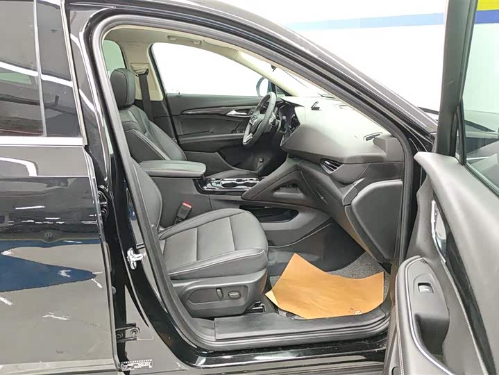 Фото 8 - Buick Envision Plus