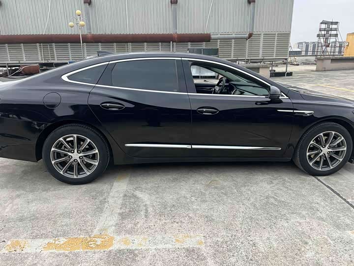 Фото 5 - Buick LaCrosse