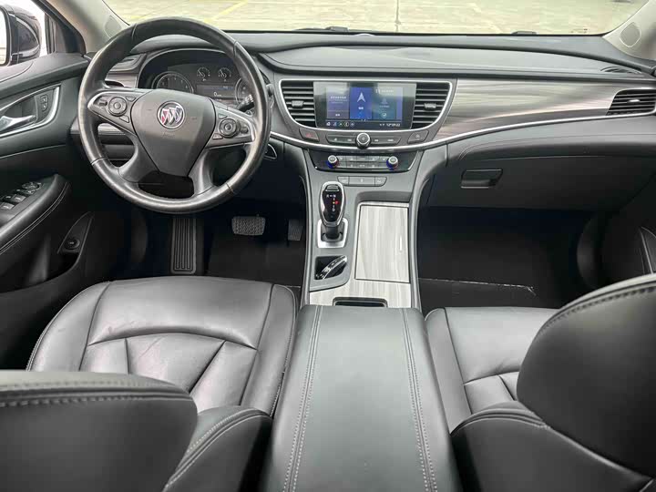 Фото 9 - Buick LaCrosse
