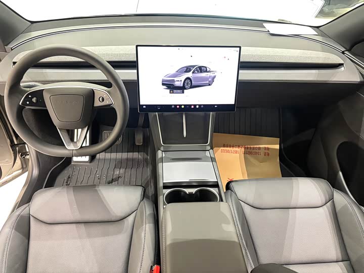 Photo 6 - Tesla Model Y