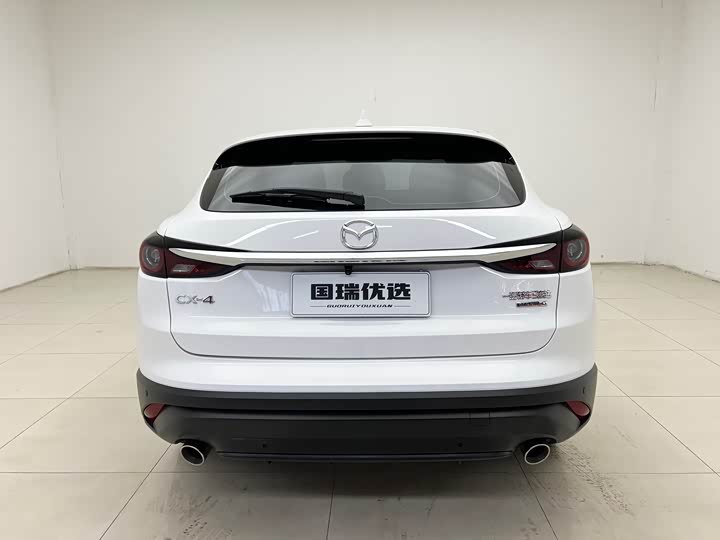 Photo 5 - Mazda CX-4