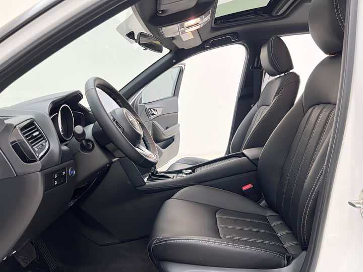 Photo 7 - Mazda CX-4