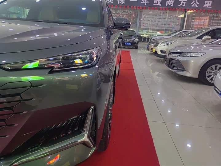 Фото 5 - Changan UNI-K