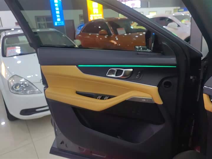 Фото 7 - Changan UNI-K