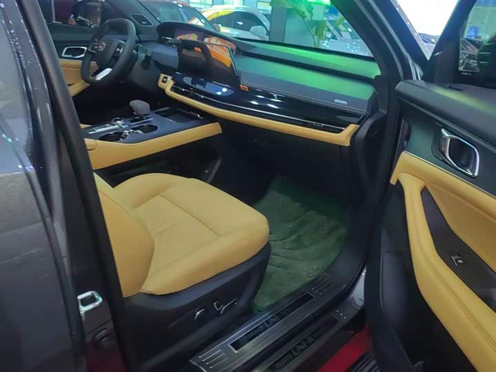 Фото 8 - Changan UNI-K