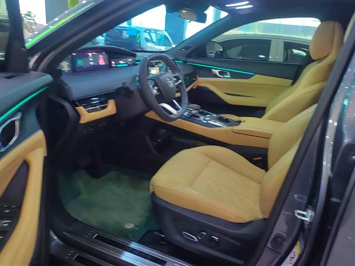 Фото 9 - Changan UNI-K