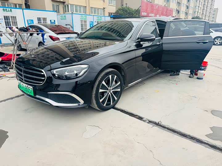 Фото 1 - Mercedes-Benz E-Class Hybrid