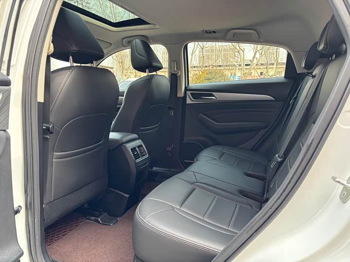 Фото 9 - Haval F7x