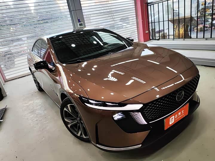 Фото 2 - Mazda EZ-6