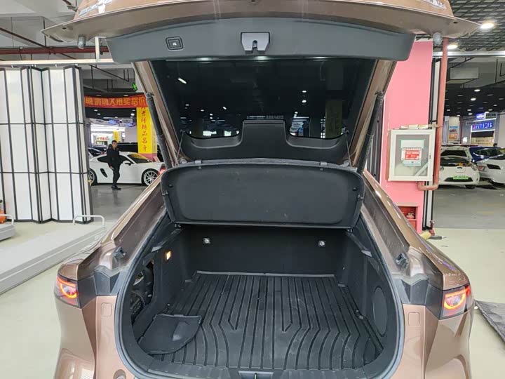 Фото 6 - Mazda EZ-6