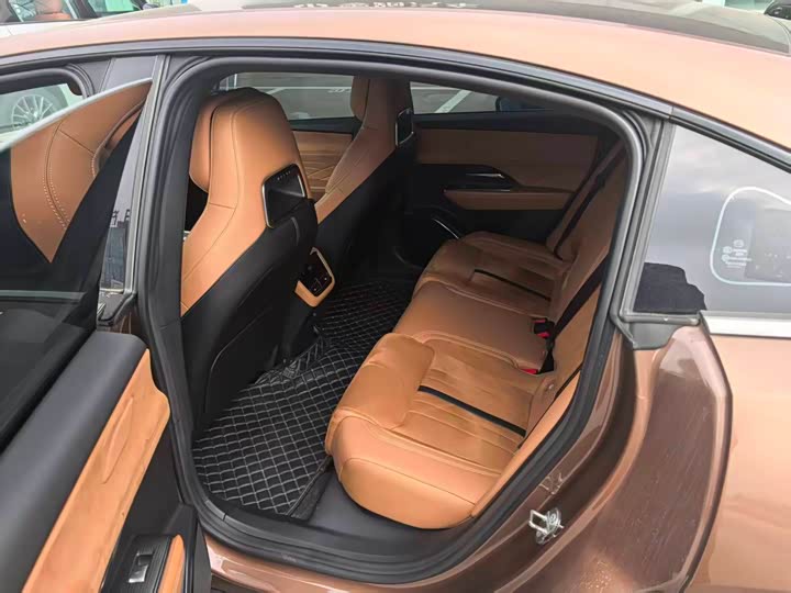 Фото 7 - Mazda EZ-6