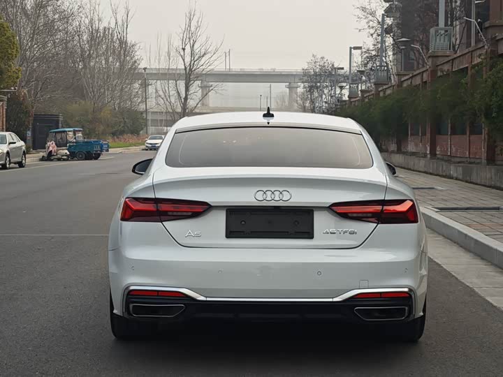 Фото 7 - Audi A5