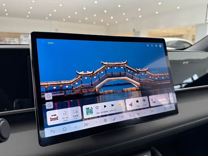 Фото 7 - BYD Qin L