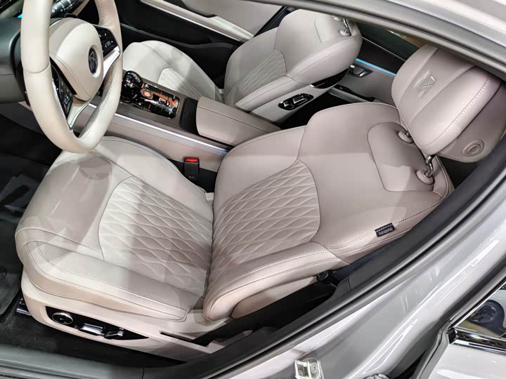 Фото 9 - BYD Han