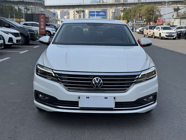Фото 2 - Volkswagen Lavida