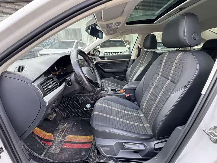 Фото 4 - Volkswagen Lavida