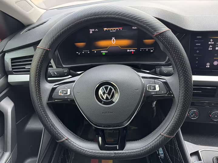 Фото 8 - Volkswagen Lavida