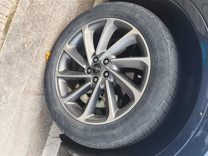 Фото 6 - Lincoln Corsair Hybrid