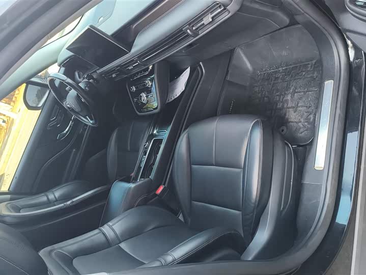 Фото 8 - Lincoln Corsair Hybrid