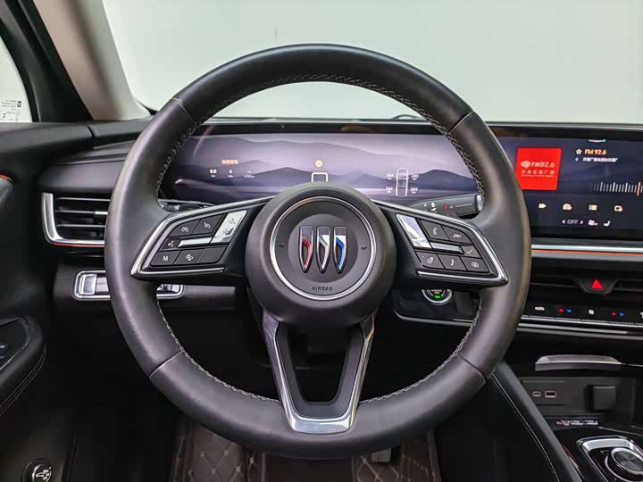 Photo 6 - Buick Envision Plus