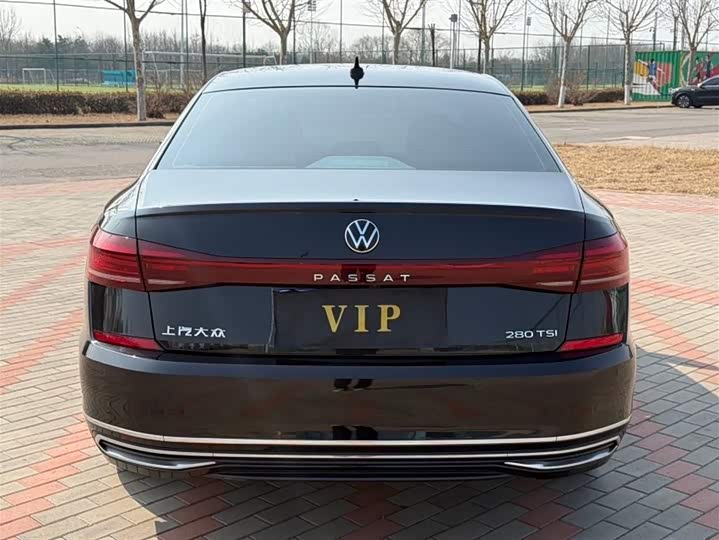 Фото 5 - Volkswagen Passat
